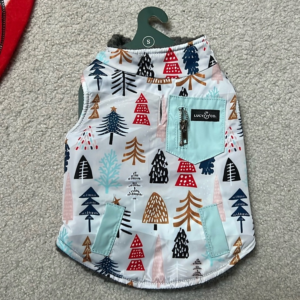 Small reversible teddy vest for dog.